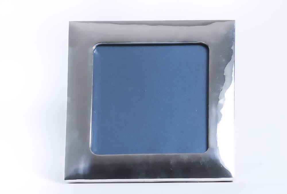 Marco Cuadrado Liso de Plata.